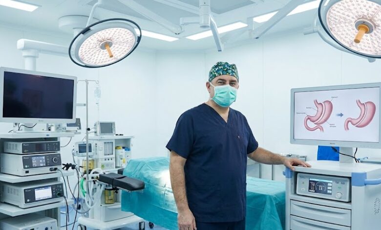 Expert surgeon performing a safe and accredited gastric sleeve procedure in Turkey using advanced medical technology.